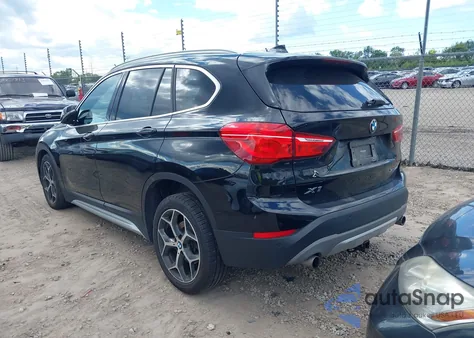 2018 BMW X1 xDrive28I из США, поврежденный, VIN WBXHT3C35J3H30459